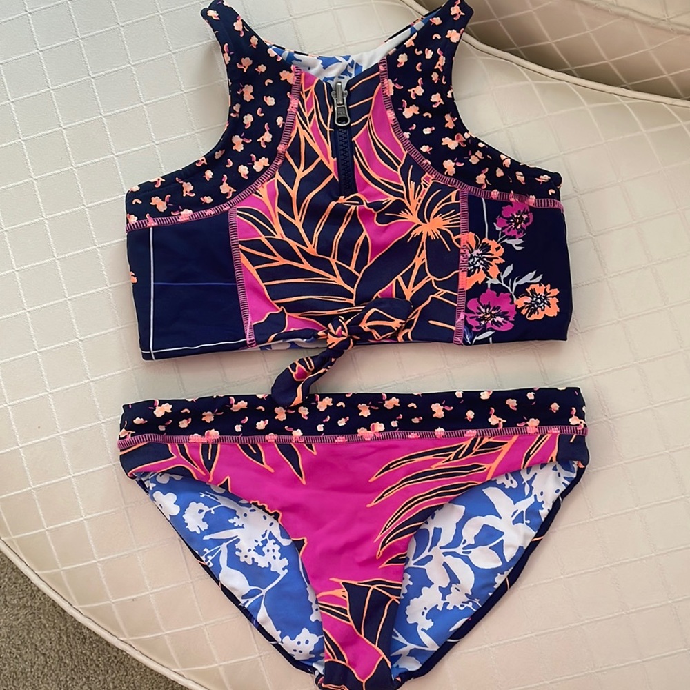 Garnet Hill girls reversible two-piece swimsuit, L (10-12)